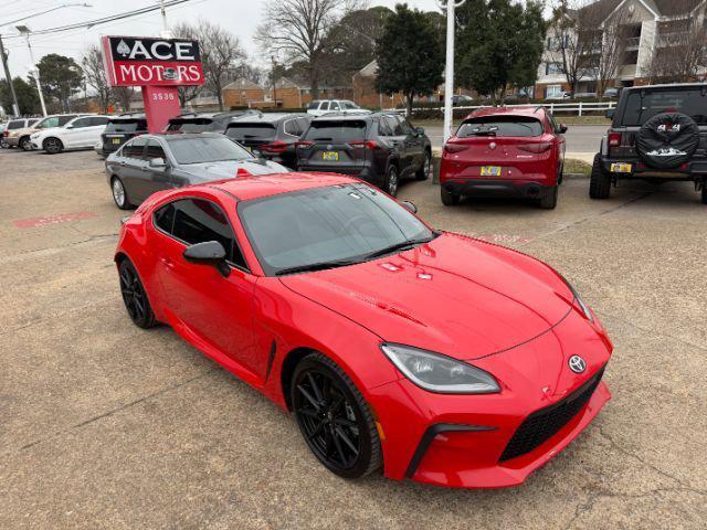 used 2024 Toyota GR86 car, priced at $30,999