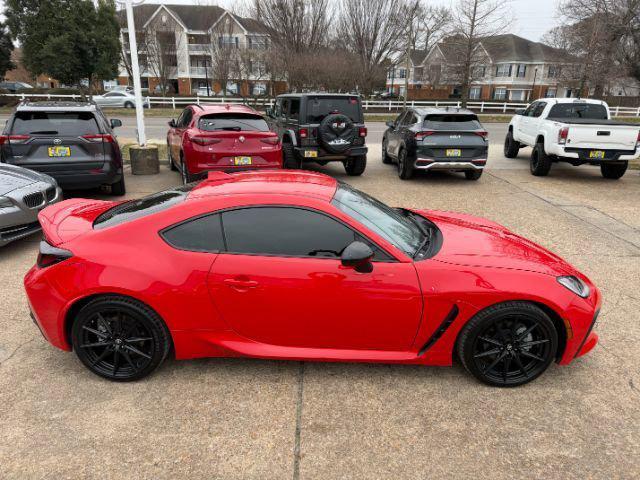 used 2024 Toyota GR86 car, priced at $30,999