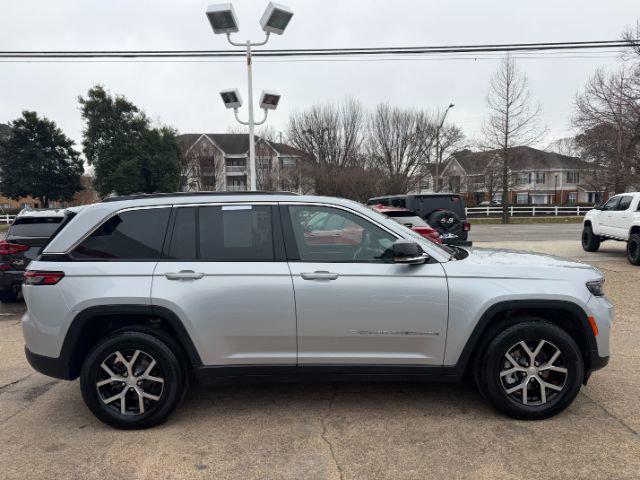 used 2024 Jeep Grand Cherokee car, priced at $28,999
