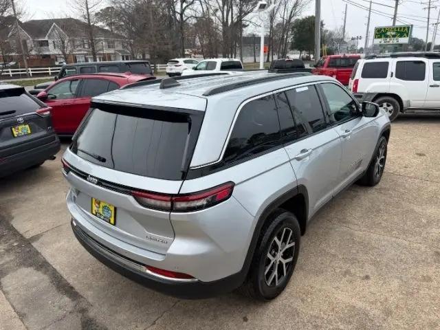 used 2024 Jeep Grand Cherokee car, priced at $26,999