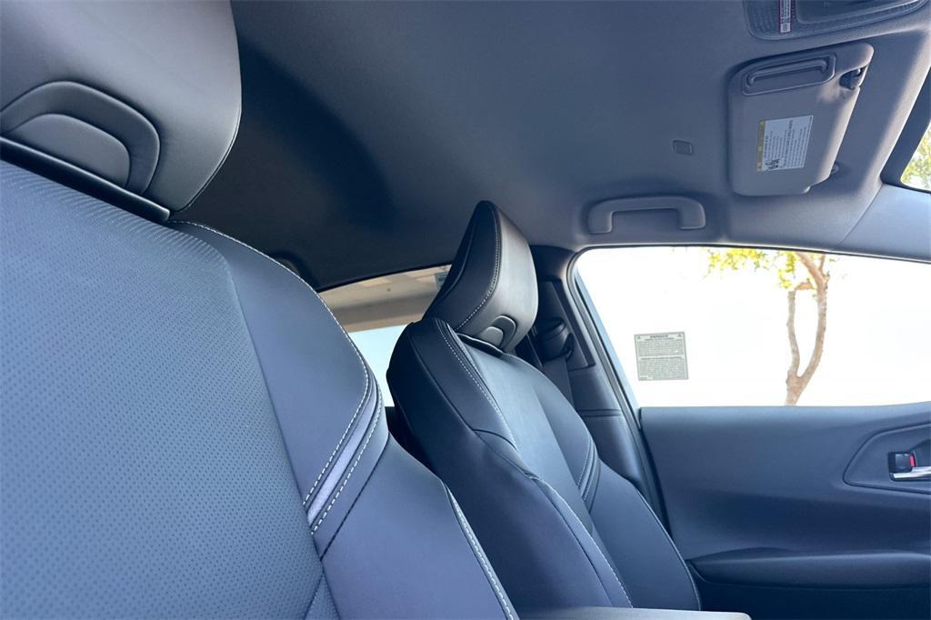 new 2026 Toyota Prius Plug-In Hybrid car, priced at $39,818