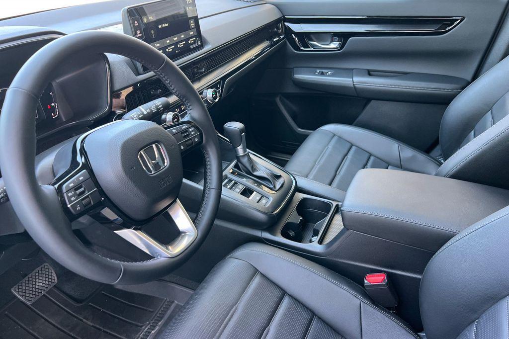 used 2026 Honda CR-V car, priced at $35,900
