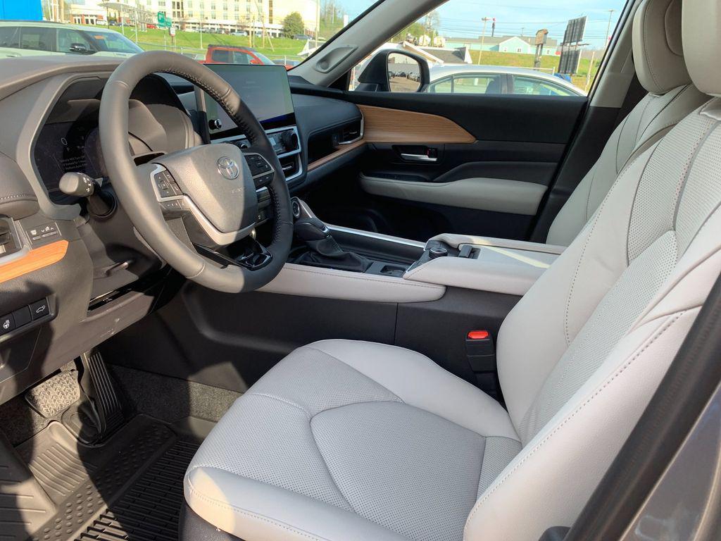 new 2026 Toyota Grand Highlander car, priced at $58,308