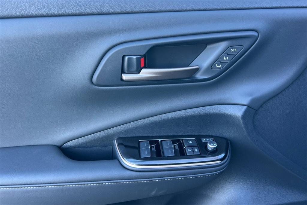 new 2026 Toyota Crown Signia car, priced at $46,704