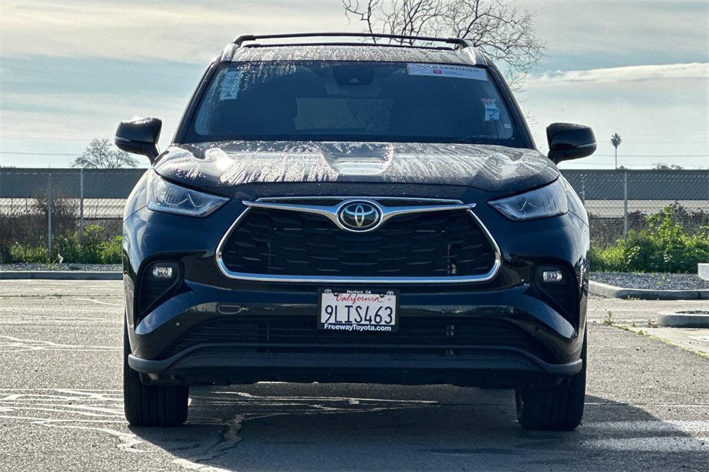 used 2023 Toyota Highlander car, priced at $35,980