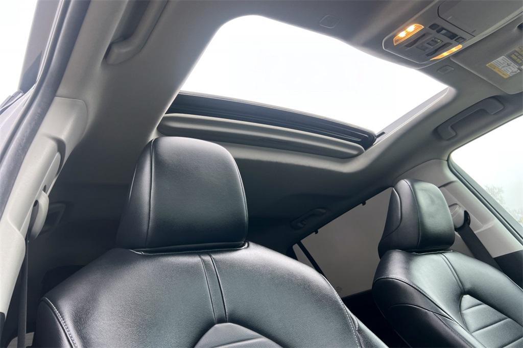 used 2023 Toyota Highlander car, priced at $31,694