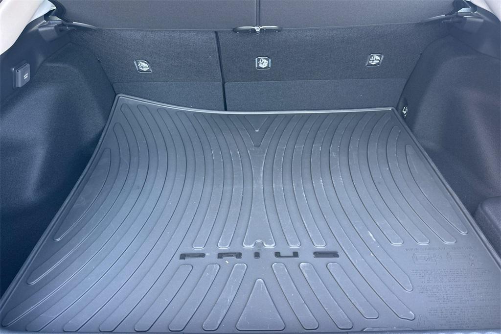 new 2026 Toyota Prius Plug-In Hybrid car, priced at $36,283