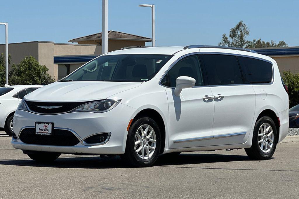 used 2020 Chrysler Pacifica car, priced at $13,394