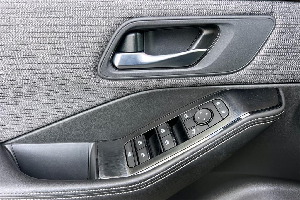 used 2022 Nissan Rogue car, priced at $18,834