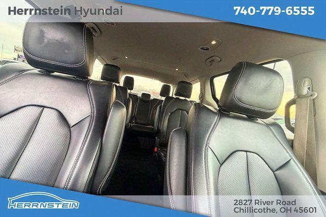 Granite 2023 Chrysler Pacifica Touring L