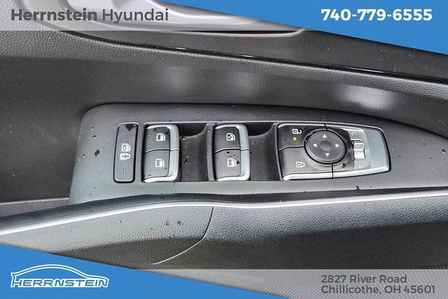 used 2024 Kia Sorento car, priced at $27,190