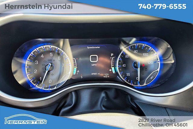 used 2023 Chrysler Pacifica car, priced at $22,417