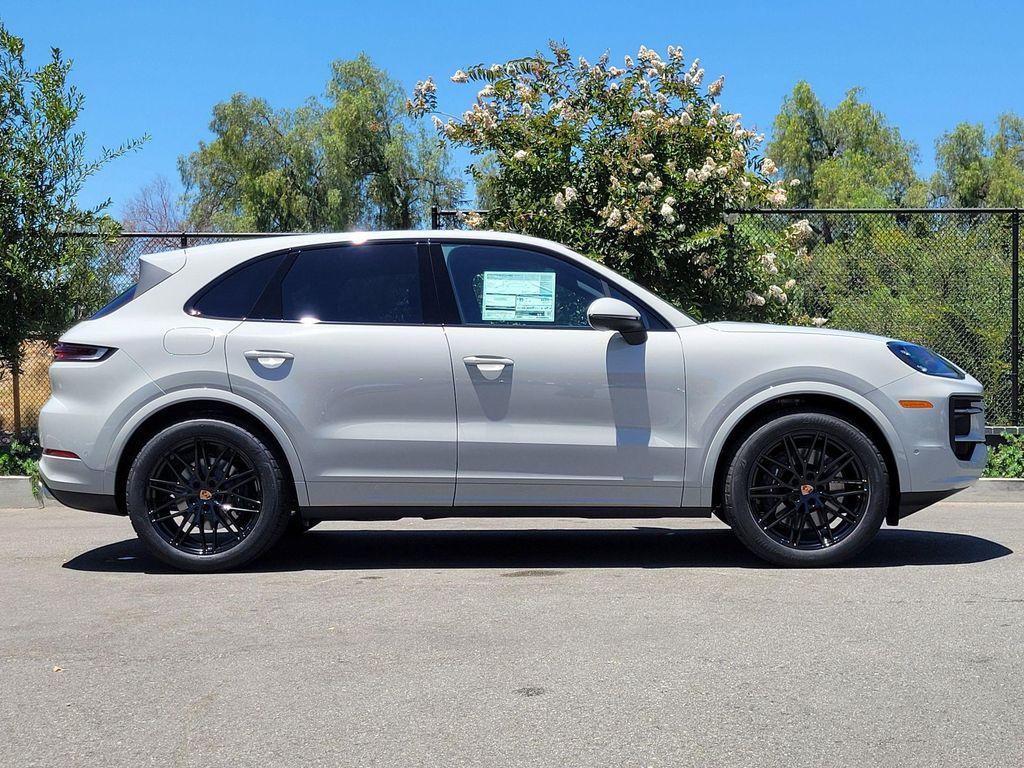 new 2026 Porsche Cayenne car