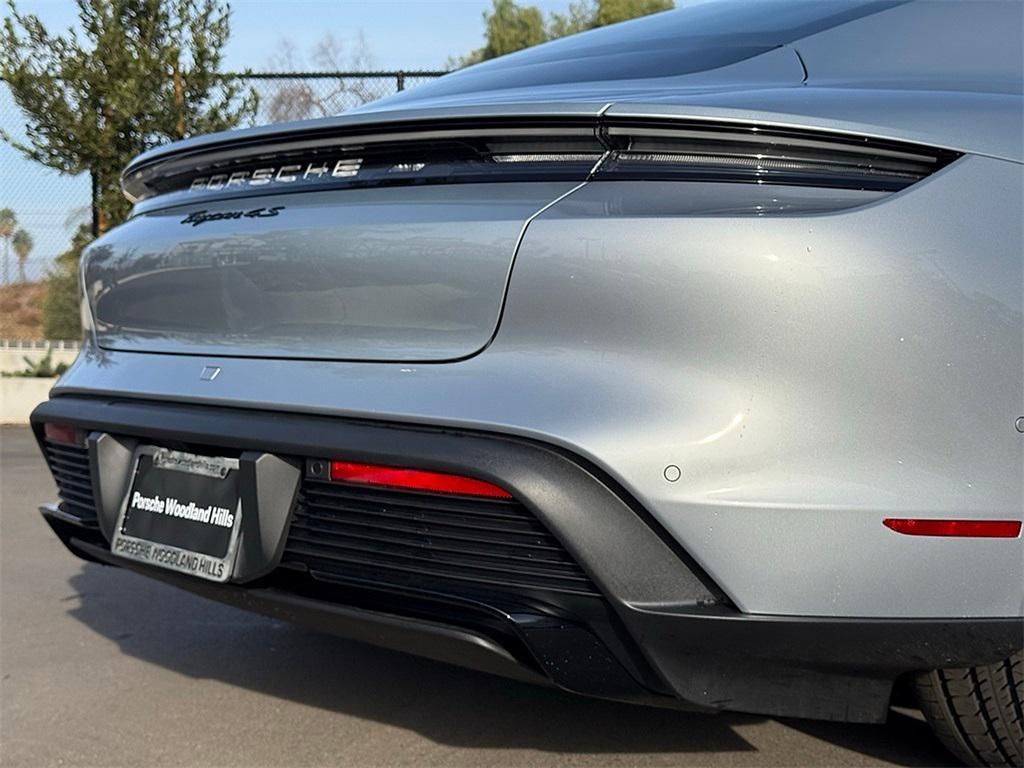 new 2025 Porsche Taycan car