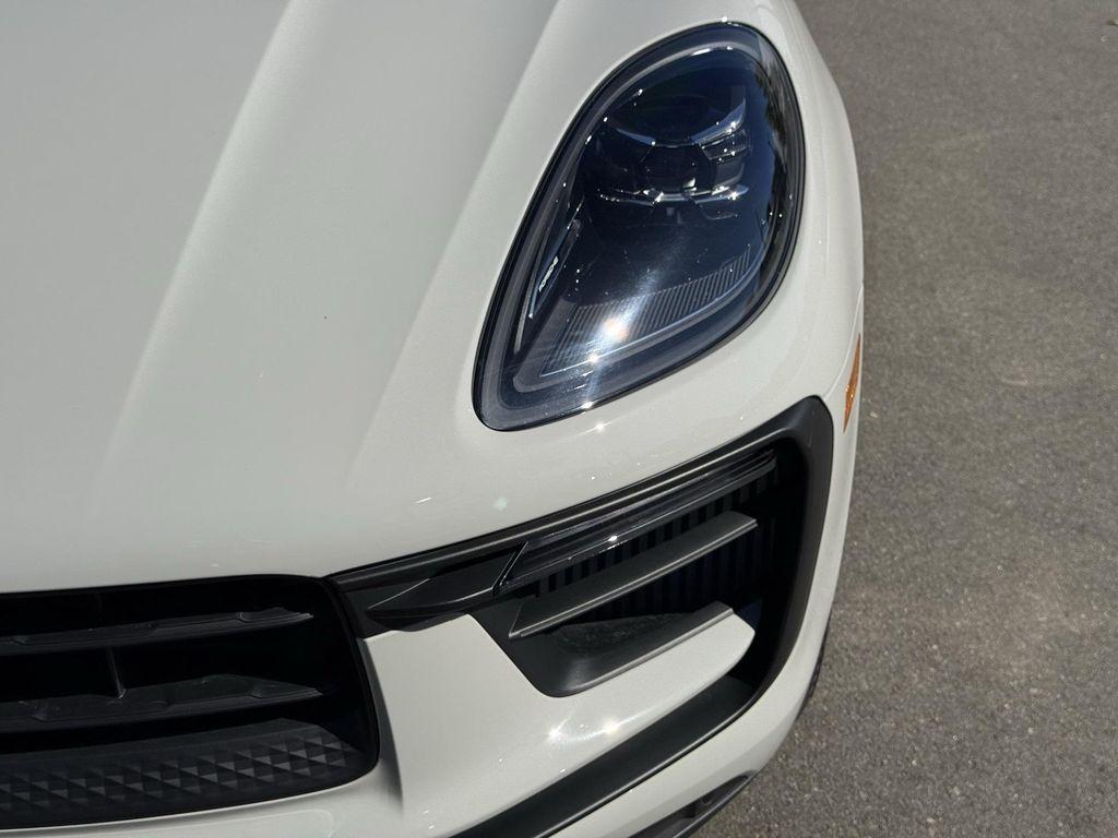 new 2025 Porsche Macan car