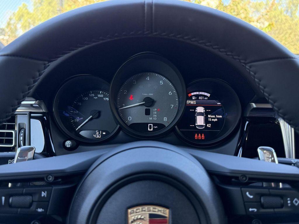 new 2025 Porsche Macan car