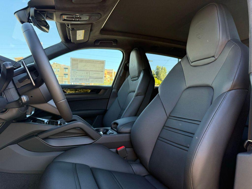 new 2026 Porsche Cayenne car