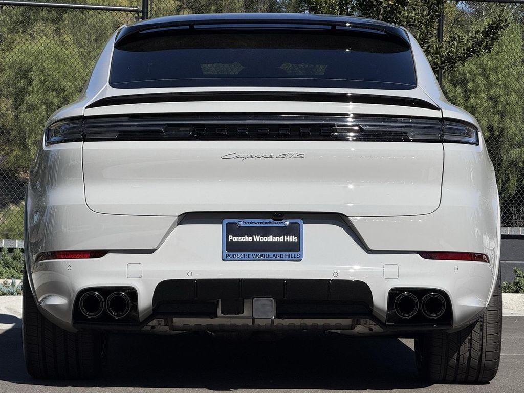 new 2025 Porsche Cayenne car