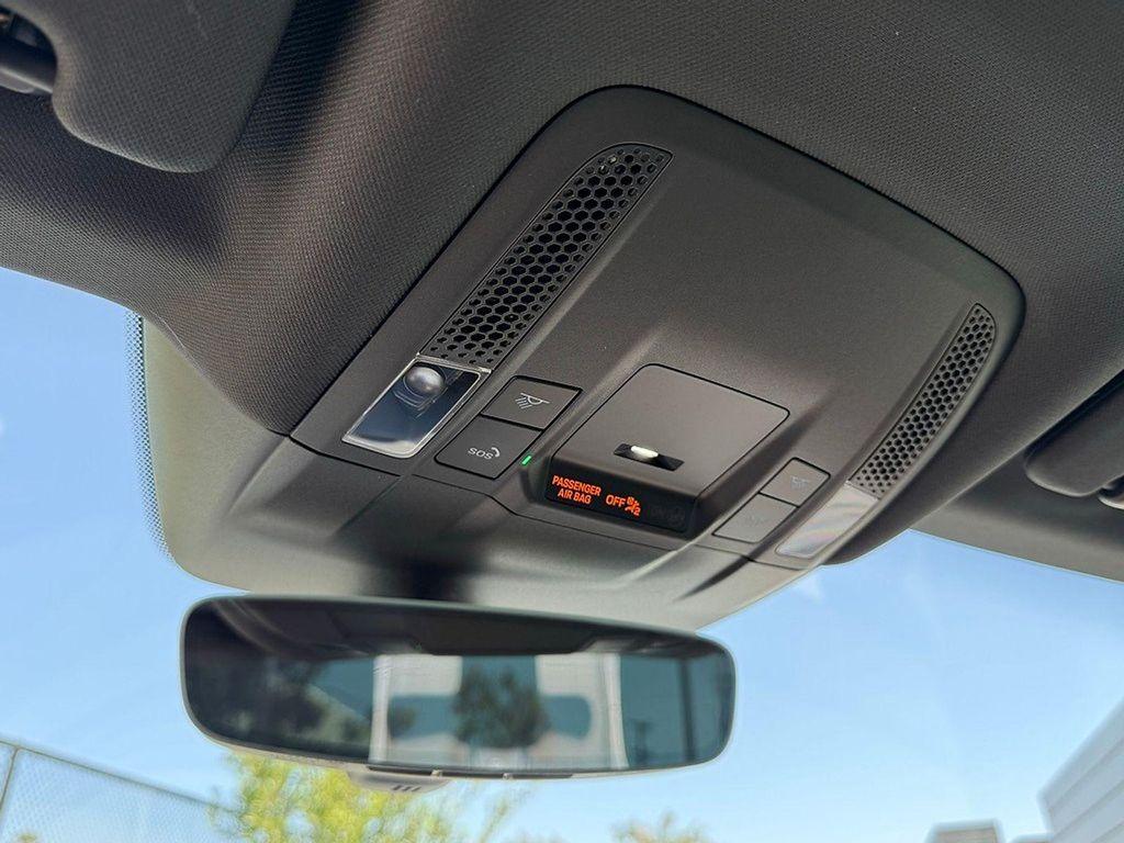 new 2025 Porsche Taycan car