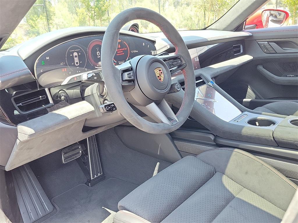 new 2025 Porsche Taycan car