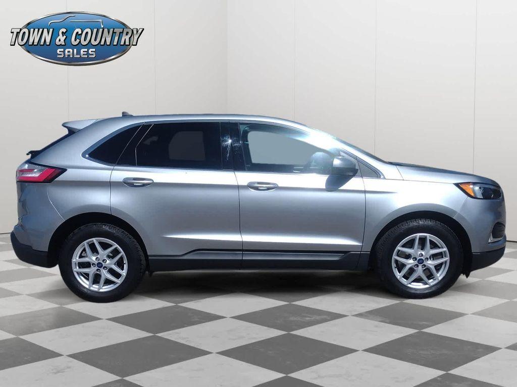 used 2022 Ford Edge car, priced at $29,900