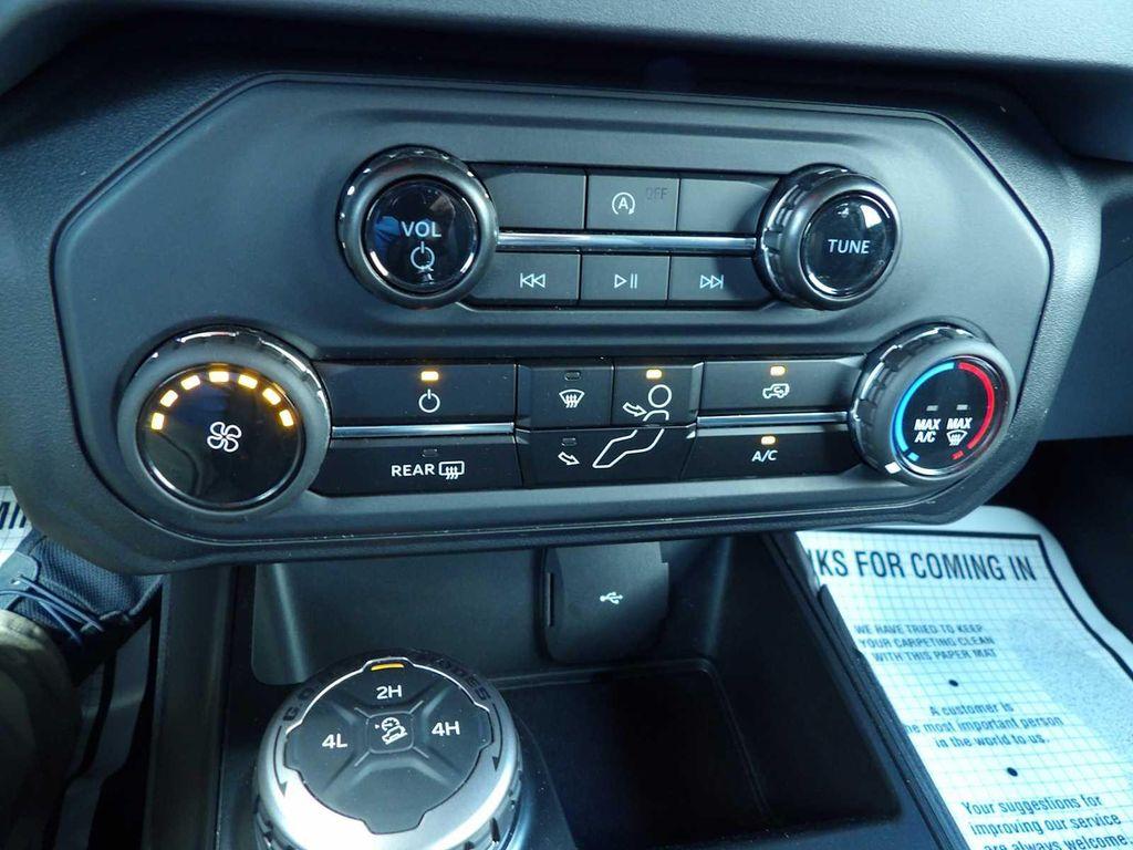 used 2025 Ford Bronco car, priced at $39,995