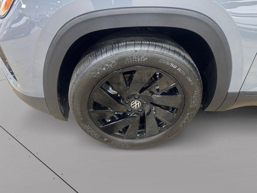 used 2024 Volkswagen Atlas Cross Sport car, priced at $33,574