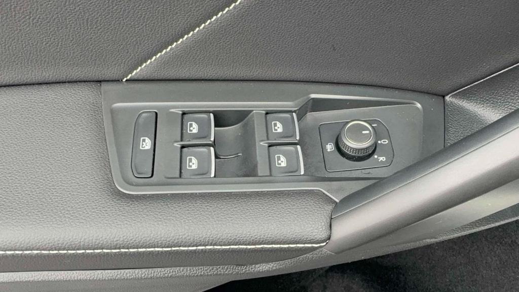 used 2022 Volkswagen Tiguan car, priced at $23,995