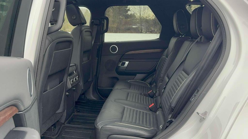 used 2020 Land Rover Discovery car, priced at $24,995