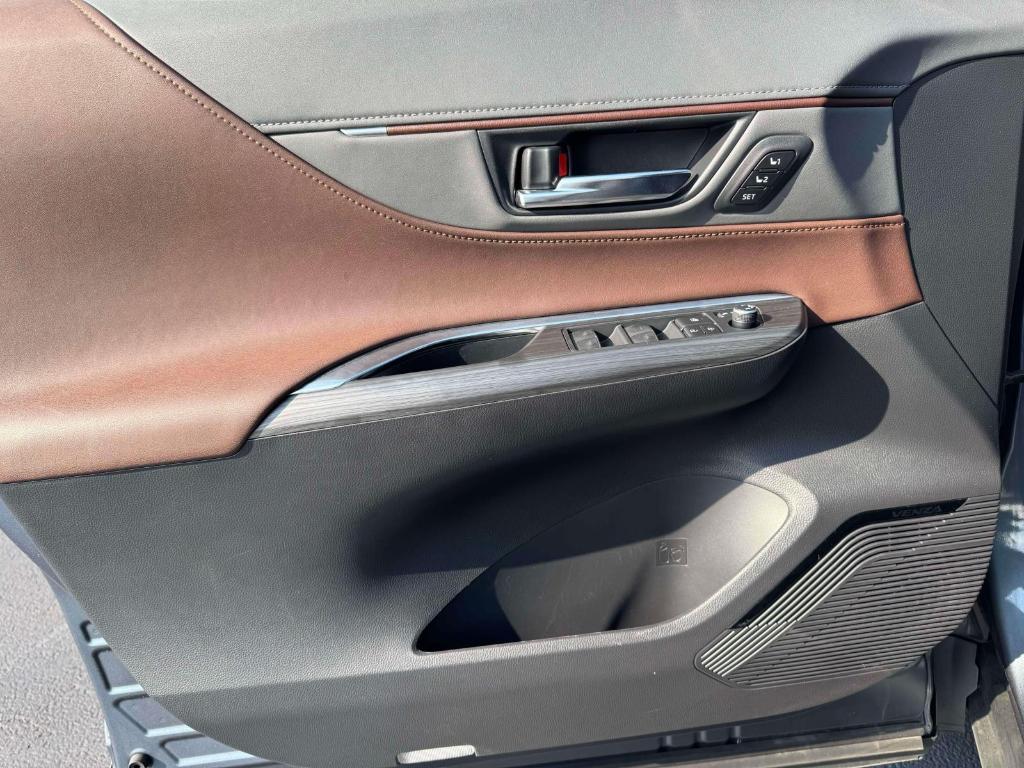 used 2022 Toyota Venza car, priced at $29,995