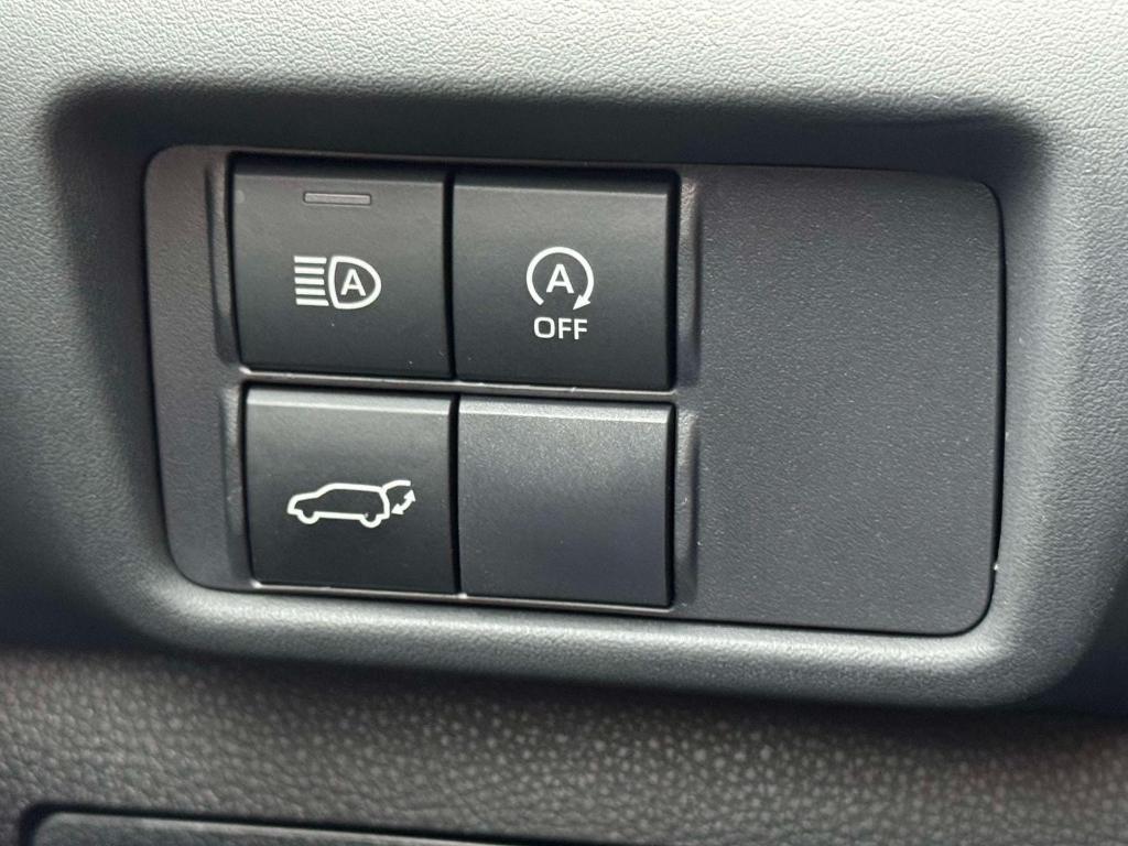 used 2023 Toyota Highlander car, priced at $35,995