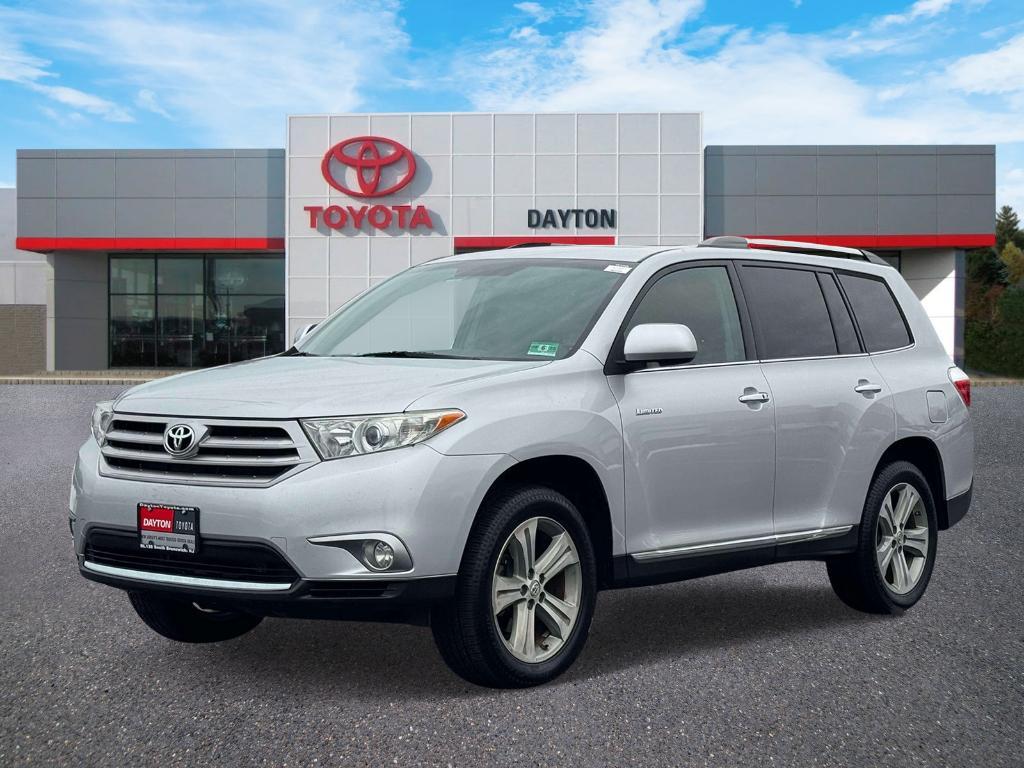 used 2013 Toyota Highlander car, priced at $12,995