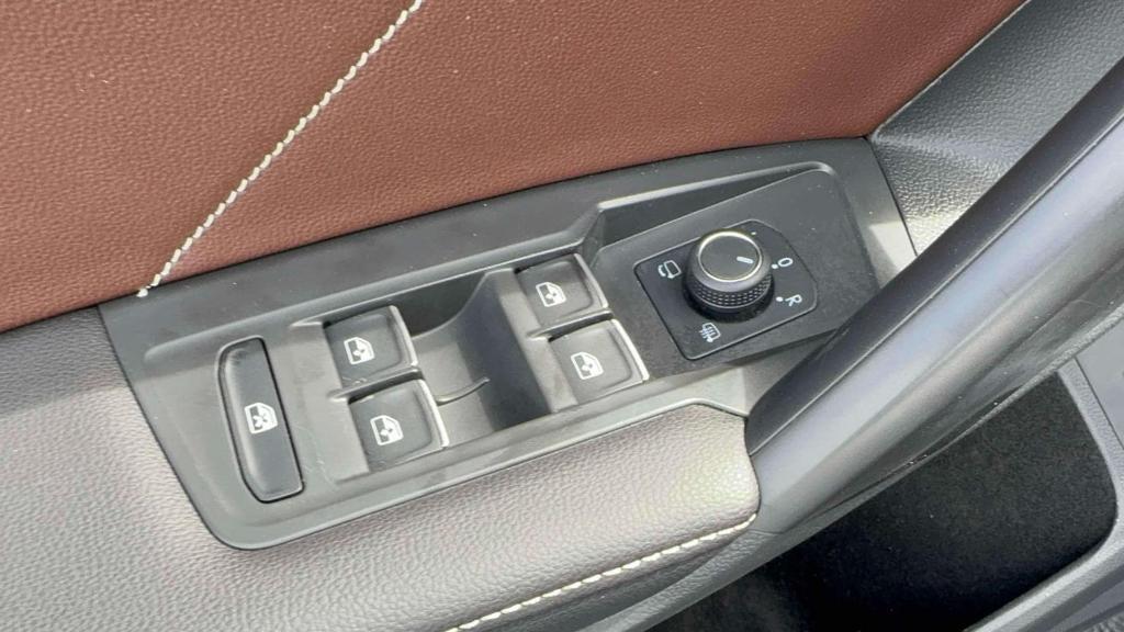 used 2024 Volkswagen Tiguan car, priced at $26,995