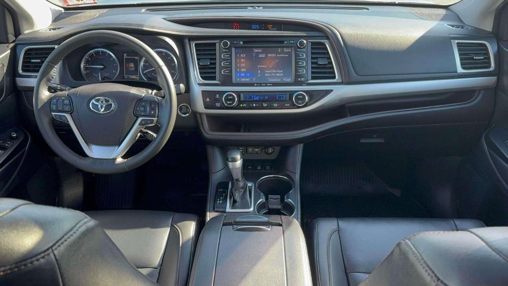 used 2019 Toyota Highlander car, priced at $24,995