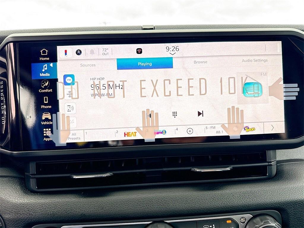 new 2026 Jeep Gladiator car, priced at $37,240