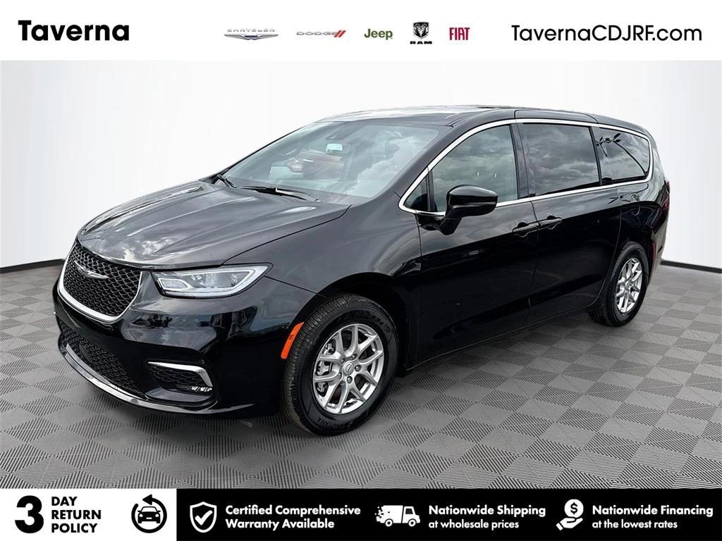 used 2026 Chrysler Pacifica car, priced at $34,686