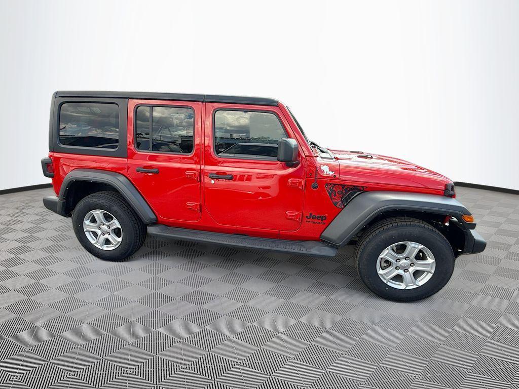 used 2022 Jeep Wrangler Unlimited car, priced at $26,274