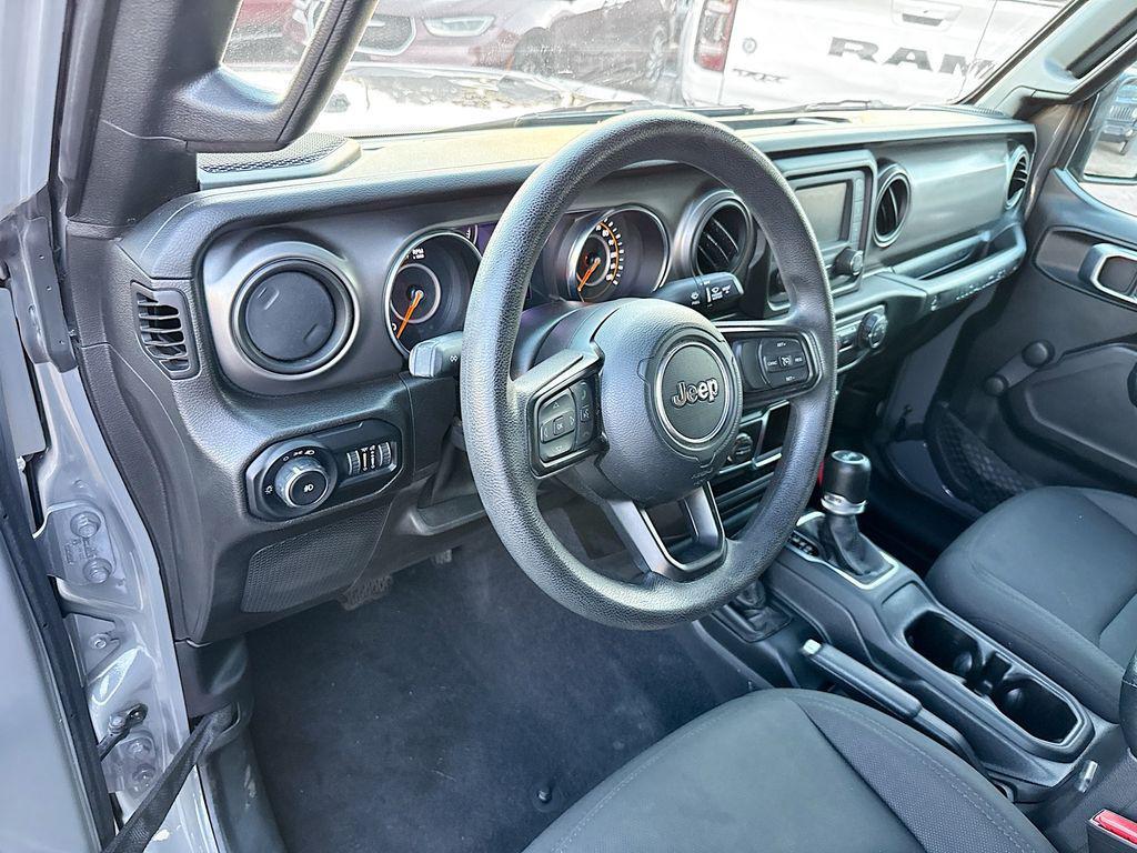 used 2021 Jeep Wrangler Unlimited car, priced at $23,938