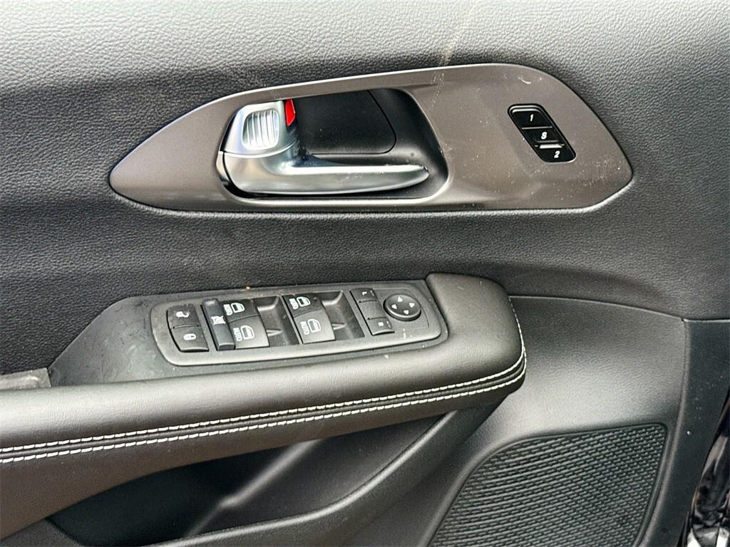 new 2026 Chrysler Pacifica car, priced at $37,970