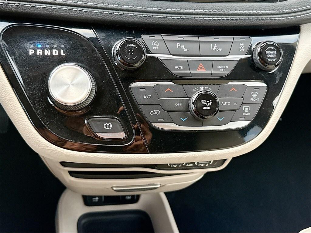 used 2021 Chrysler Pacifica car, priced at $17,854