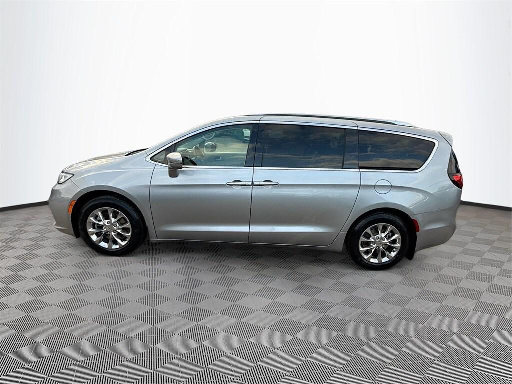 used 2021 Chrysler Pacifica car, priced at $17,854