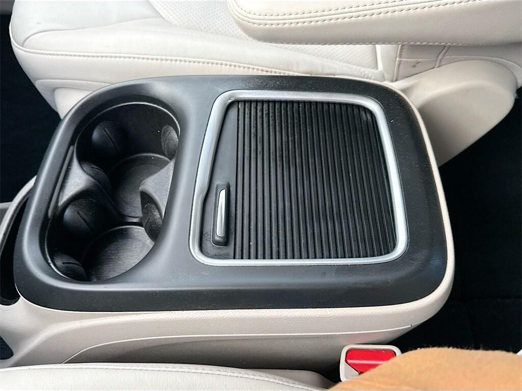 used 2021 Chrysler Pacifica car, priced at $17,854