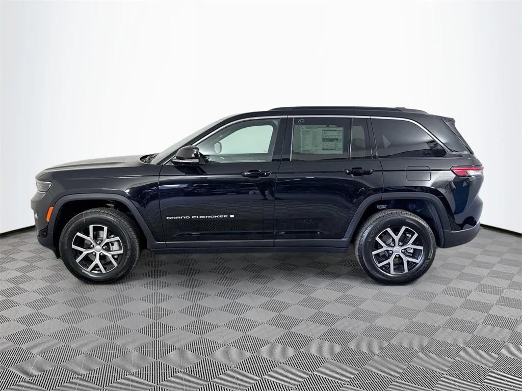 new 2025 Jeep Grand Cherokee car, priced at $37,650