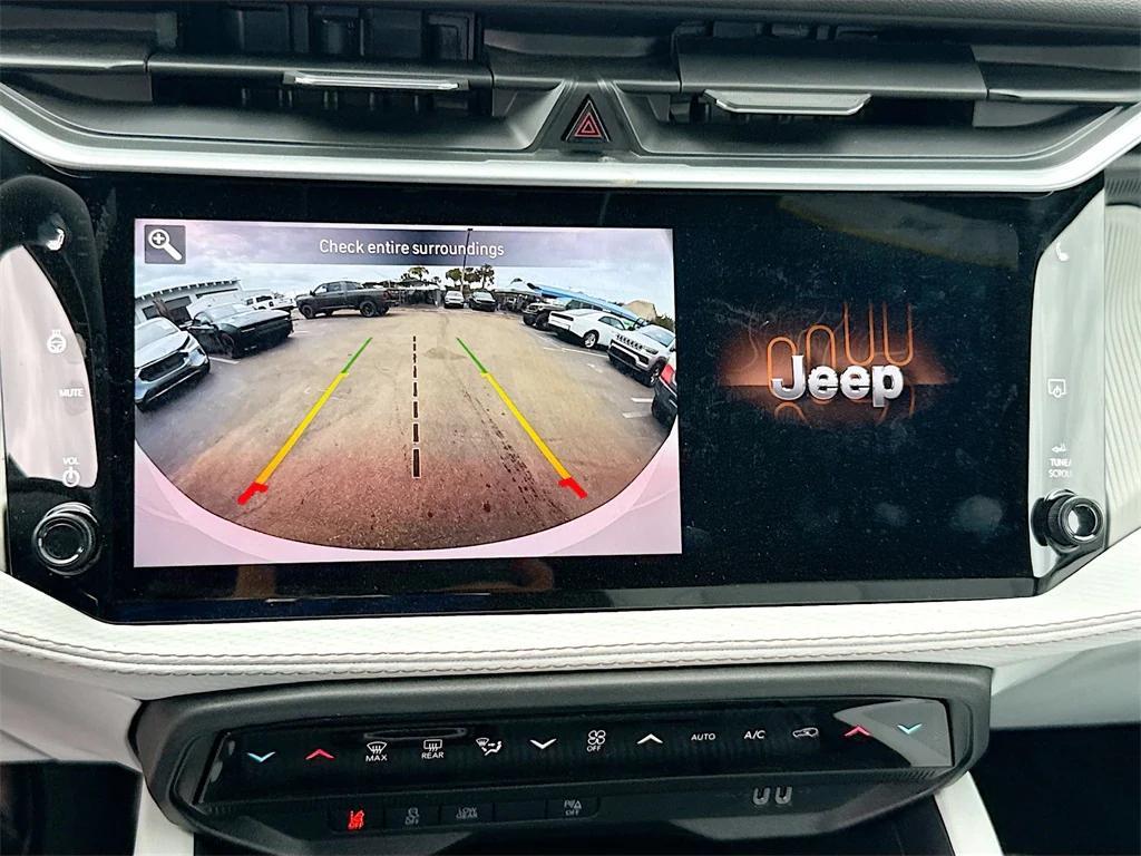 new 2026 Jeep Cherokee car, priced at $37,123