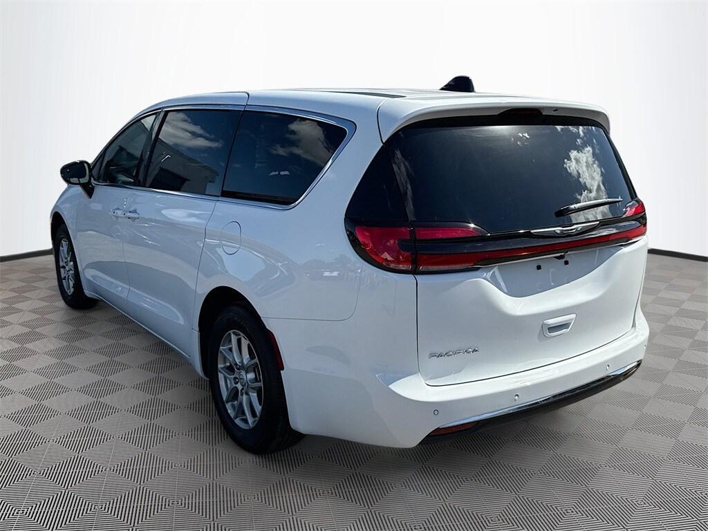 new 2026 Chrysler Pacifica car, priced at $37,970