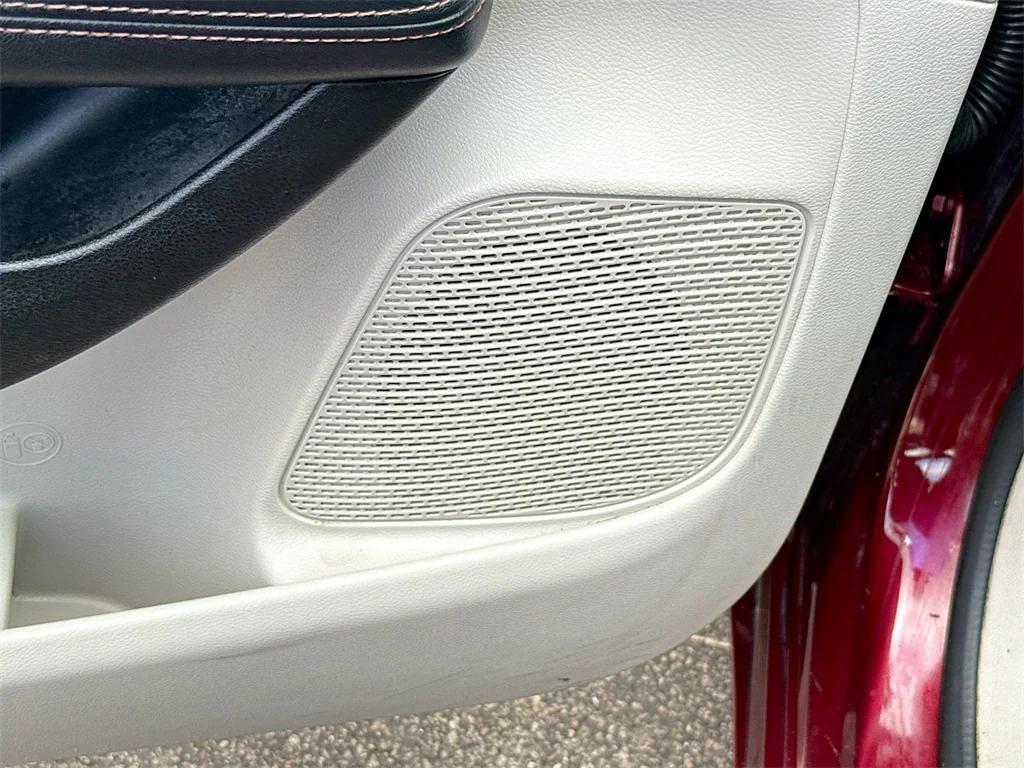 used 2017 Chrysler Pacifica car, priced at $7,448