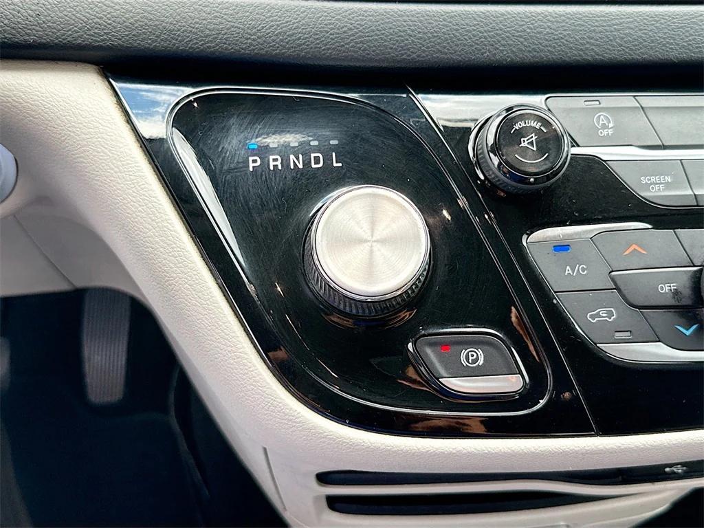 used 2017 Chrysler Pacifica car, priced at $7,448