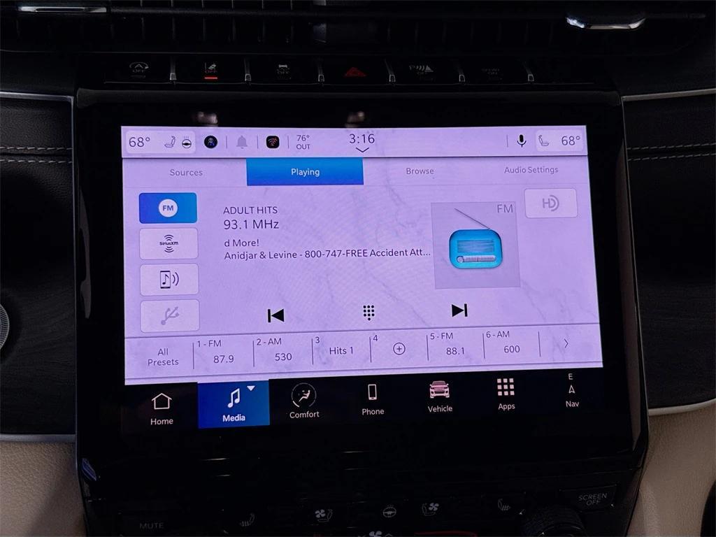 new 2025 Jeep Grand Cherokee car, priced at $38,438