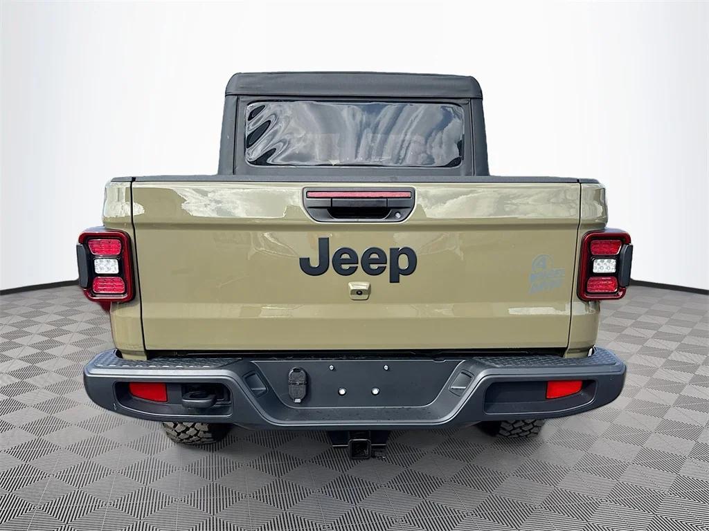 new 2026 Jeep Gladiator car, priced at $43,357