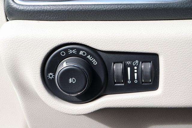 used 2024 Chrysler Pacifica car, priced at $30,988